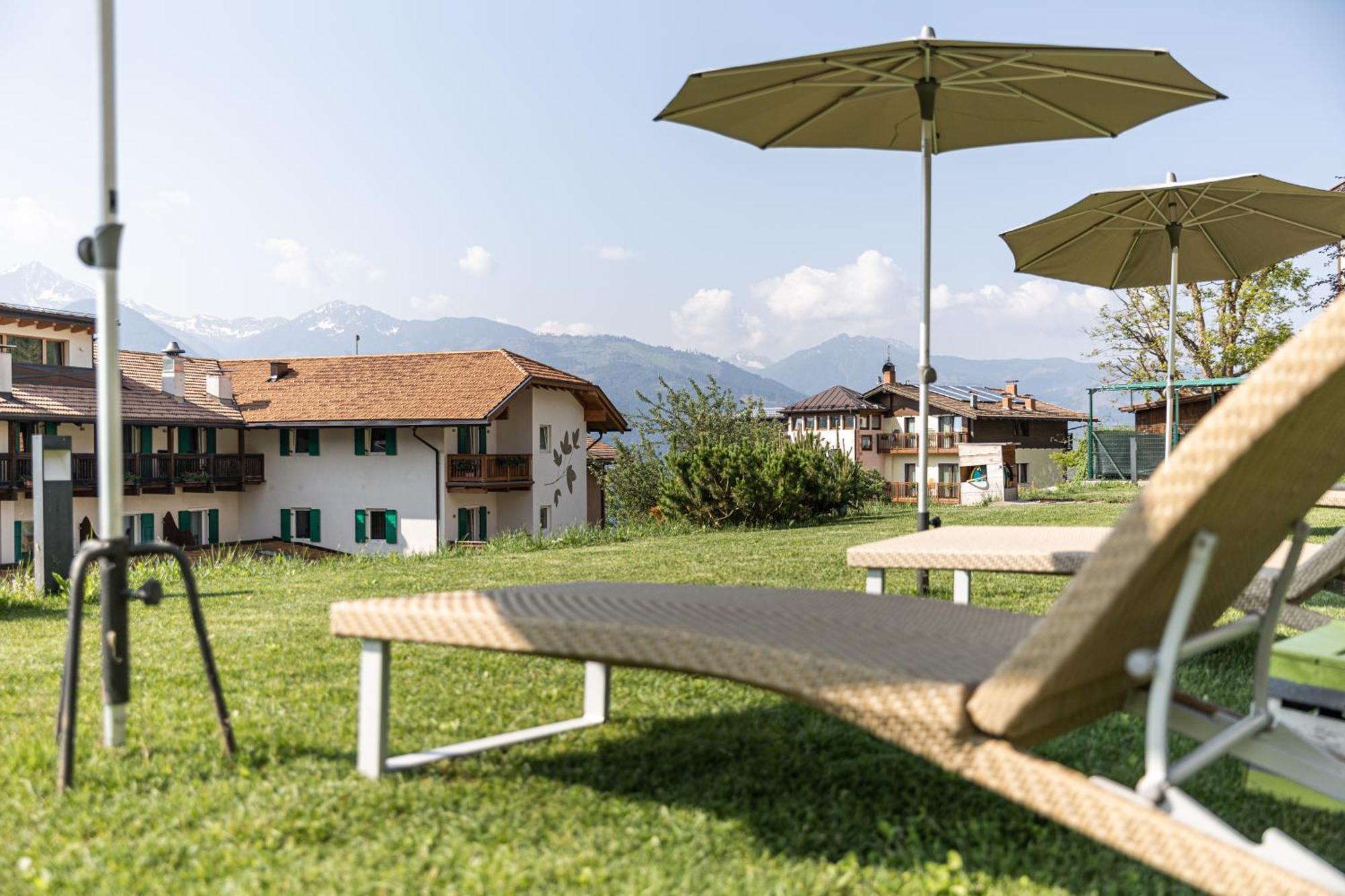 Hotel Alpino Varena Zewnętrze zdjęcie